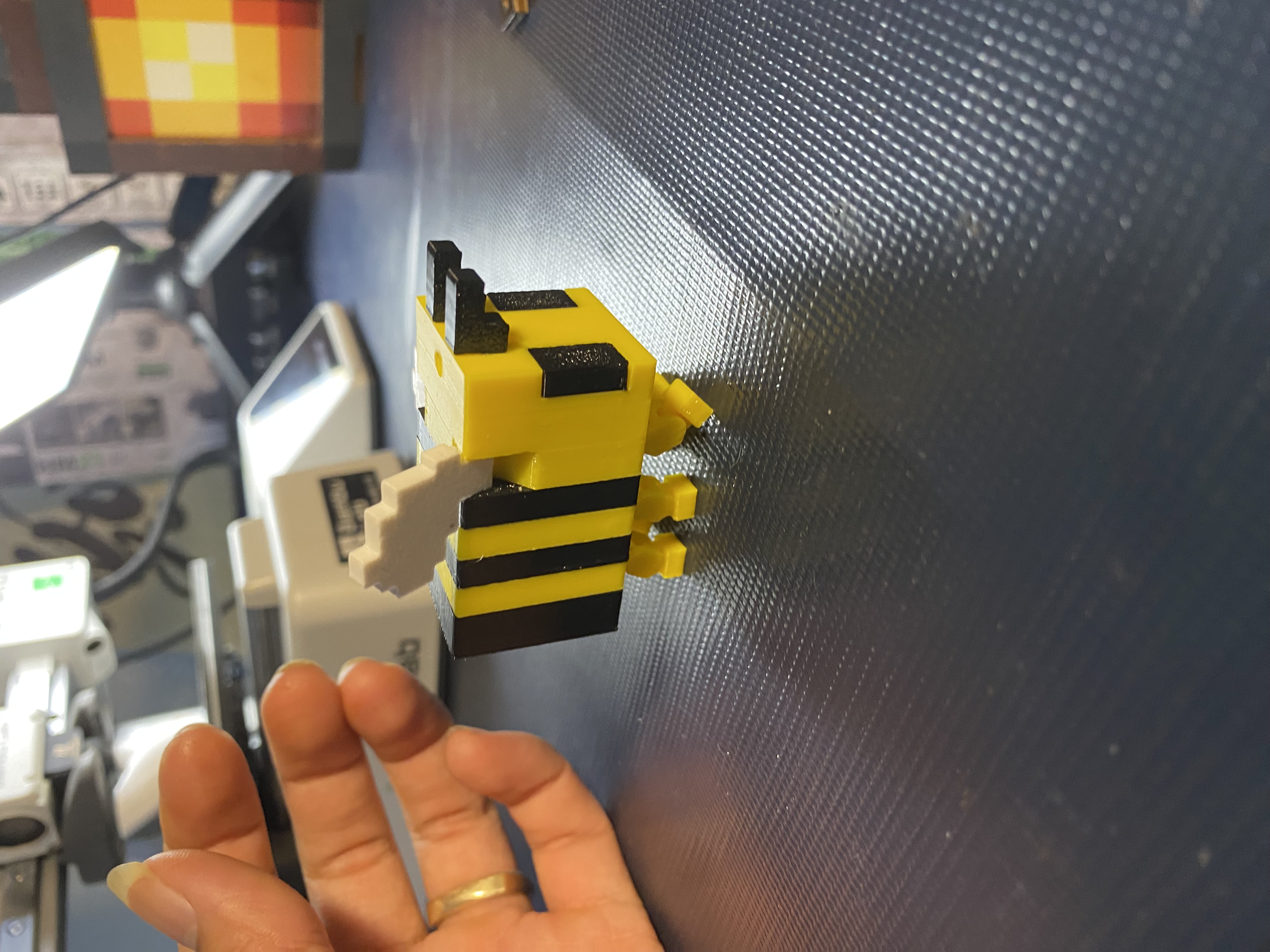 Mô hình ong minecraft