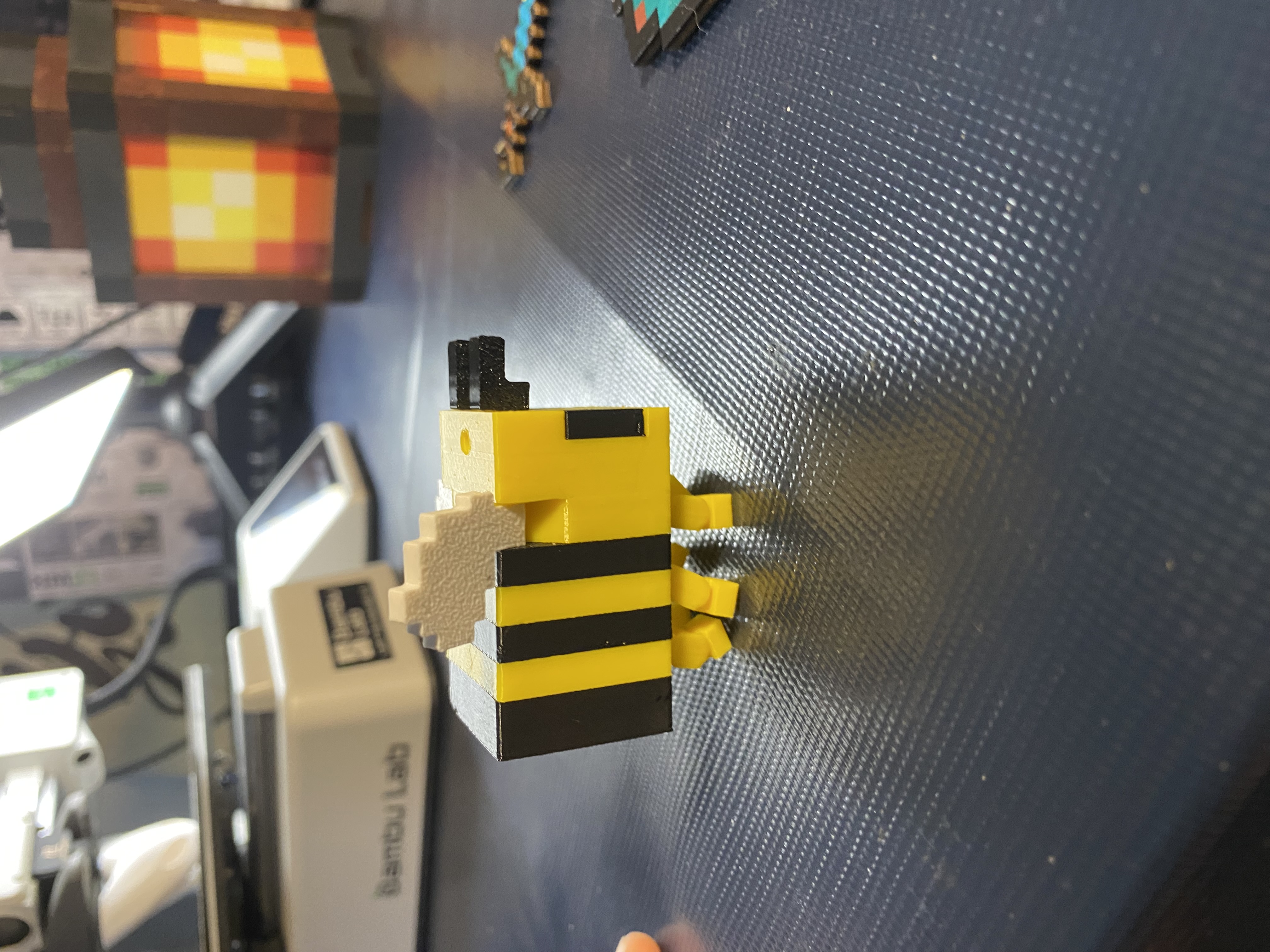 Mô hình ong minecraft 2