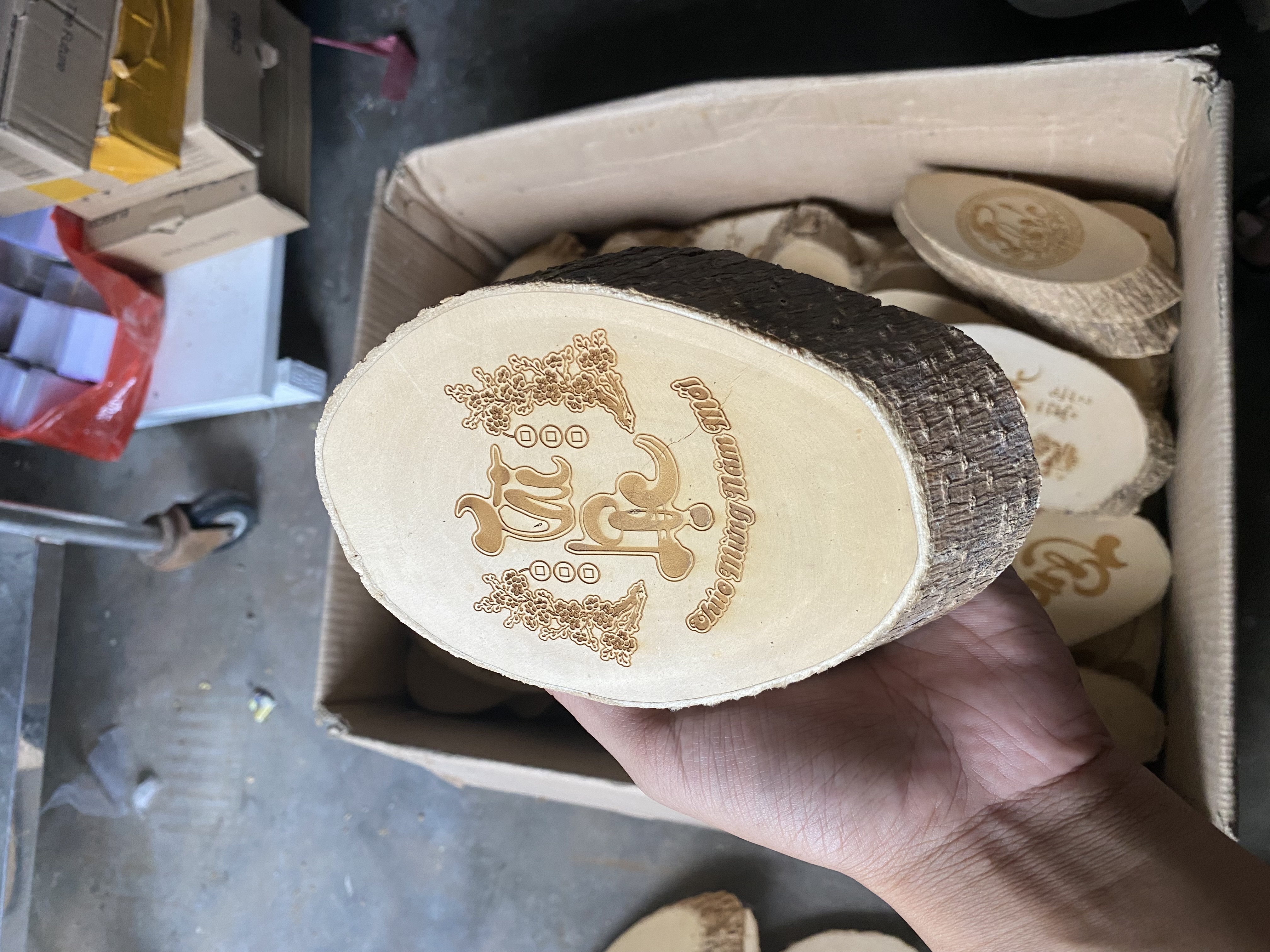 Tranh thư pháp gỗ 15-18 cm 4